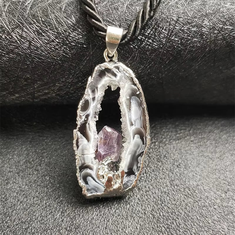 Feng Shui Necklace | Natural Openwork Agate with Amethyst Necklace Gilded/Sliced Edges